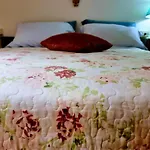 Laura B & B